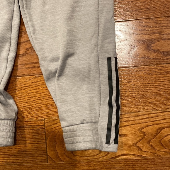 Mens Adidas sweatpants - Picture 3 of 5